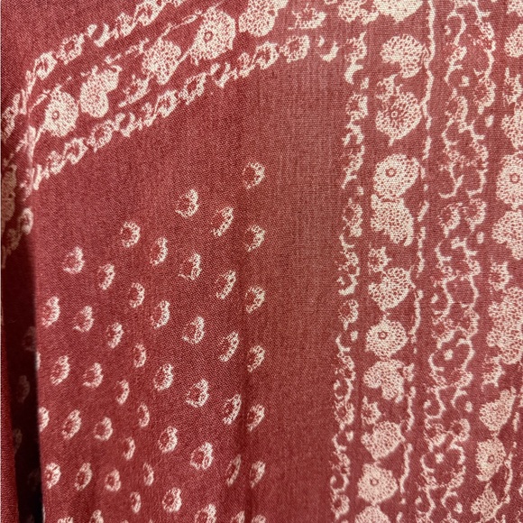 Red Patterned Kimono - Picture 4 of 5